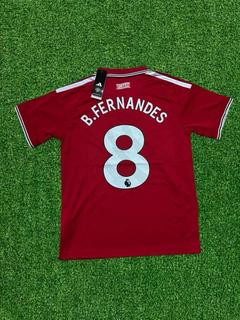 BRAND NEW Adidas Manchester United 26/27 B.Fernandes #8 Soccer Jersey
